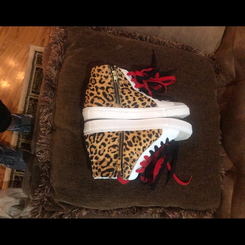 STEVE MADDEN NEW Size 9 Fashion High Tops - Picture 3 of 7